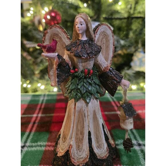 Angel Figurine Collectible By Divine Word Gift Shop Christmas Holiday Decor - Picture 1 of 3